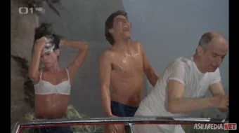 Qarag'ay daraxti / Daraxtga osilib Fransiya retro filmi 1971 Uzbek tilida O'zbekcha tarjima kino Full HD tas-ix skachat skrinshot 3