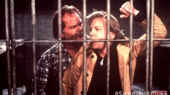 O'tmishga Nazar / Fleshbek 1990 HD Uzbek tilida Tarjima kino Skachat skrinshot 2