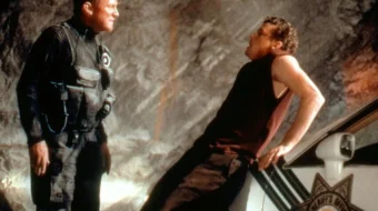 Muzlagan Yovuzlik / muzlatilgan yovuzlik Uzbek tilida 1999 O'zbekcha tarjima kino HD skrinshot 2