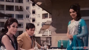 Xavfli o‘xshashlik / Yig'lama singlim 1970 Hind kino Uzbek tilida O'zbekcha tarjima kino Full HD tas-ix skachat skrinshot 4