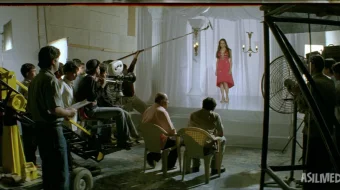 Umidsizlik / Otamni kechiring ona Hind kino 2006 Uzbek tilida O'zbekcha tarjima kino Full HD Najotsizlik / Aytilmagan so‘zlar / Ankahee tas-ix skachat skrinshot 1