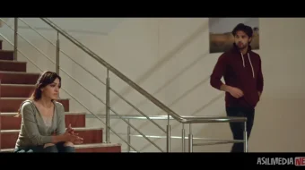 Ona va qiz kelinlar / Ot minish marosimi Hind kino Ghudchadi 2024 Uzbek tilida O'zbekcha tarjima kino Full HD tas-ix skachat skrinshot 3