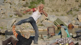 Gringo Skot Edkins ishtirokida Uzbek tilida 2012 O'zbek tarjima tas-ix skachat skrinshot 2