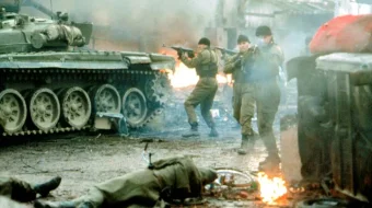 Dushmandan Ortiq 1 Uzbek tilida 2001 O'zbekcha tarjima kino HD skrinshot 2