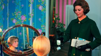 Sheburg soyabonlari Uzbek tilida 1964 O'zbekcha tarjima kino HD skrinshot 1