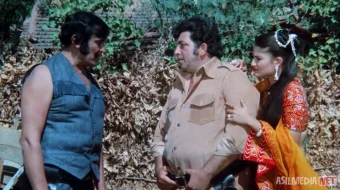 Besh mahbus Hind kinosi Uzbek tilida 1981 Adolat kurashi / 5 ta mahkum O'zbekcha tarjima kino HD skrinshot 1