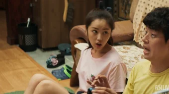 Qalbga yo'l / Yurakka yo'l / Yurak kaliti Koreya filmi 2018 Uzbek tilida O'zbekcha tarjima kino Full HD tas-ix skachat skrinshot 2