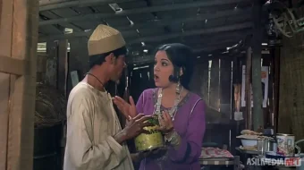 Bir bo'lak non / Bir parcha non Hind retro filmi Uzbek tilida 1974 O'zbekcha tarjima kino Full HD tas-ix skachat skrinshot 1