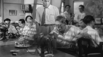 Daydi Uysiz it Yaponiya filmi Uzbek tilida 1949 HD O'zbek tarjima skrinshot 1