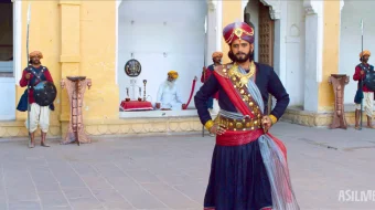 Yuraklar jangi / Xavfli ishq / Xavfli sevgi Hind kino 2012 Uzbek tilida O'zbekcha tarjima kino Full HD tas-ix skachat skrinshot 3