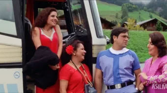 Hindcha ajrashish / Hind uslubida ajrashish Hind kino 2000 Uzbek tilida O'zbekcha tarjima kino Full HD tas-ix skachat skrinshot 3