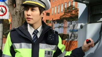 Ta'qib / Kuzatuvchilar Janubiy Koreya filmi Uzbek tilida 2013 O'zbekcha tarjima kino HD skrinshot 1