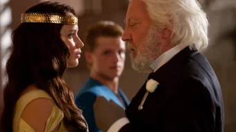 Hayot-Mamot o'yinlari 1 Uzbek tilida 2012 O'zbekcha tarjima kino HD skrinshot 1