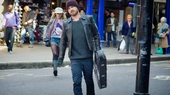 Uzoq qulash Uzbek tilida 2013 O'zbekcha tarjima kino HD skrinshot 1