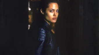 Lara Kroft 1: Muqaddima Uzbek tilida 2001 HD O'zbekcha tarjima tas-ix skachat skrinshot 1