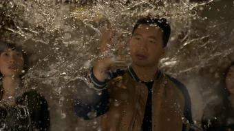 Shang-Chi va o'n xalqa afsonasi / Shanchi va 10 ta uzuk Uzbek tilida 2021 yil premyera kino O'zbekcha tarjima kino HD skrinshot 4