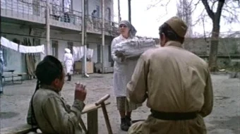 Sudlanuvchi / Ayblanuvchi SSSR retro filmi Uzbek tilida O'zbekcha 1985 tarjima kino Full HD tas-ix skachat skrinshot 4