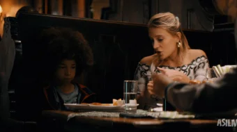 Futbol agenti / Hal qiluvchi: Milliardlik agent / Fubol bozori 2025 Uzbek tilida O'zbekcha tarjima kino Full HD tas-ix skachat skrinshot 1