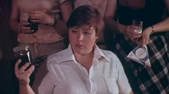 Yolg'izlarga yotoqxona beriladi SSSR kinosi Uzbek tilida 1983 O'zbekcha tarjima kino HD skrinshot 2