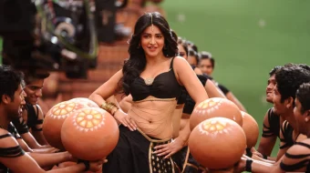 Boylikdan kechgan o'g'il / Millioner 2015 Hind kino Uzbek tilida O'zbekcha tarjima kino Full HD tas-ix skachat skrinshot 2