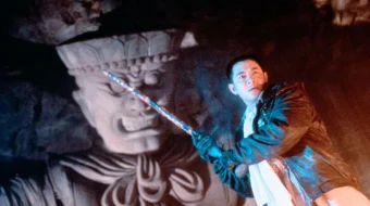 Sarguzashtlar qiroli Uzbek tilida 1996 O'zbekcha tarjima kino HD skrinshot 1