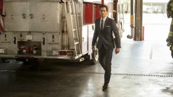 Oqsuyak izquvar Amerika seriali Barcha qismlar O'zbek tilida 2009 Uzbekcha tarjima skrinshot 2