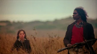 Bola va Okean Avstraliya filmi 1976 Uzbek tilida O'zbekcha tarjima film Full HD skachat skrinshot 2