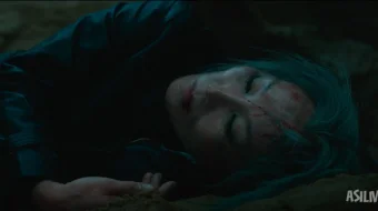 Qotil kampir / Pichoq tutgan kampir 2025 Uzbek tilida O'zbekcha tarjima kino Full HD tas-ix skachat skrinshot 3