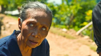 O'lim yoqasida: Jinlar hukmronligi ujas kino Uzbek tilida 2023 O'zbekcha tarjima film Full HD skachat skrinshot 1