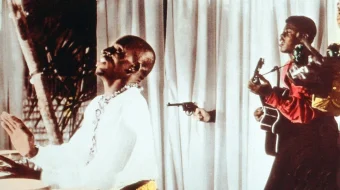 James Bond: Sharsimon chaqmoq Uzbek tilida 1965 Full HD O'zbek tarjima tas-ix skachat skrinshot 3