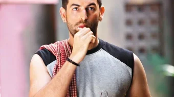 Sevib Qoldim / Lafangey Parindey Hind kino Uzbek tilida 2010 HD O'zbek tarjima skrinshot 3