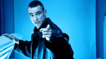 Karta, pul va ikki miltiq Uzbek tilida 1998 O'zbekcha tarjima kino HD skrinshot 2