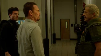 Olovli o'yin / Portlovchi qaynoq tarmoq Uzbek tilida 2022 O'zbekcha tarjima film Full HD skachat skrinshot 1