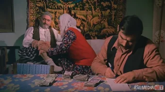 Kelin / Gelin 1973 Turk retro kino O'zbek tilida Uzbekcha tarjima skrinshot 1