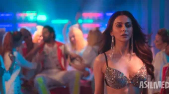 Ayollar shifokori / Doktor G Hind kino 2022 Uzbek tilida O'zbekcha tarjima kino Full HD tas-ix skachat skrinshot 2