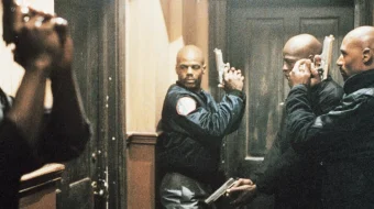 Qizil olov Uzbek tilida 1988 O'zbekcha tarjima film Full HD skachat skrinshot 1