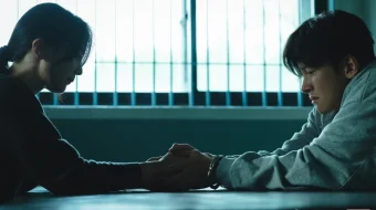 Soxta shahar / Haykallar shahri Koreya seiali Barcha qismlar 2025 Uzbek tilida O'zbekcha tarjima kino Full HD tas-ix skachat skrinshot 1