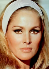 Урсула Андресс