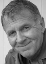 Том Уилкинсон