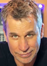 Jon Svayxart