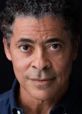 Доминик Хоффман