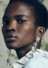 Аамито Лагум