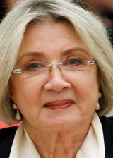 Алла Демидова