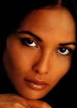 Лаура Гемсер