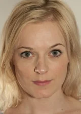 Марианн Холе