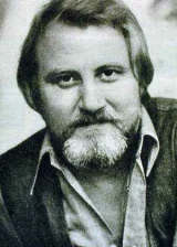 Милан Бели