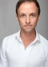 Марк Брэйди