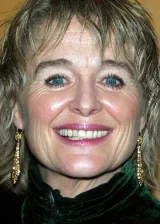 Шинед Кьюсак