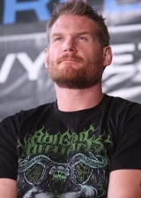 Джош Барнетт