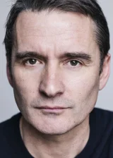 Аластер Маккензи